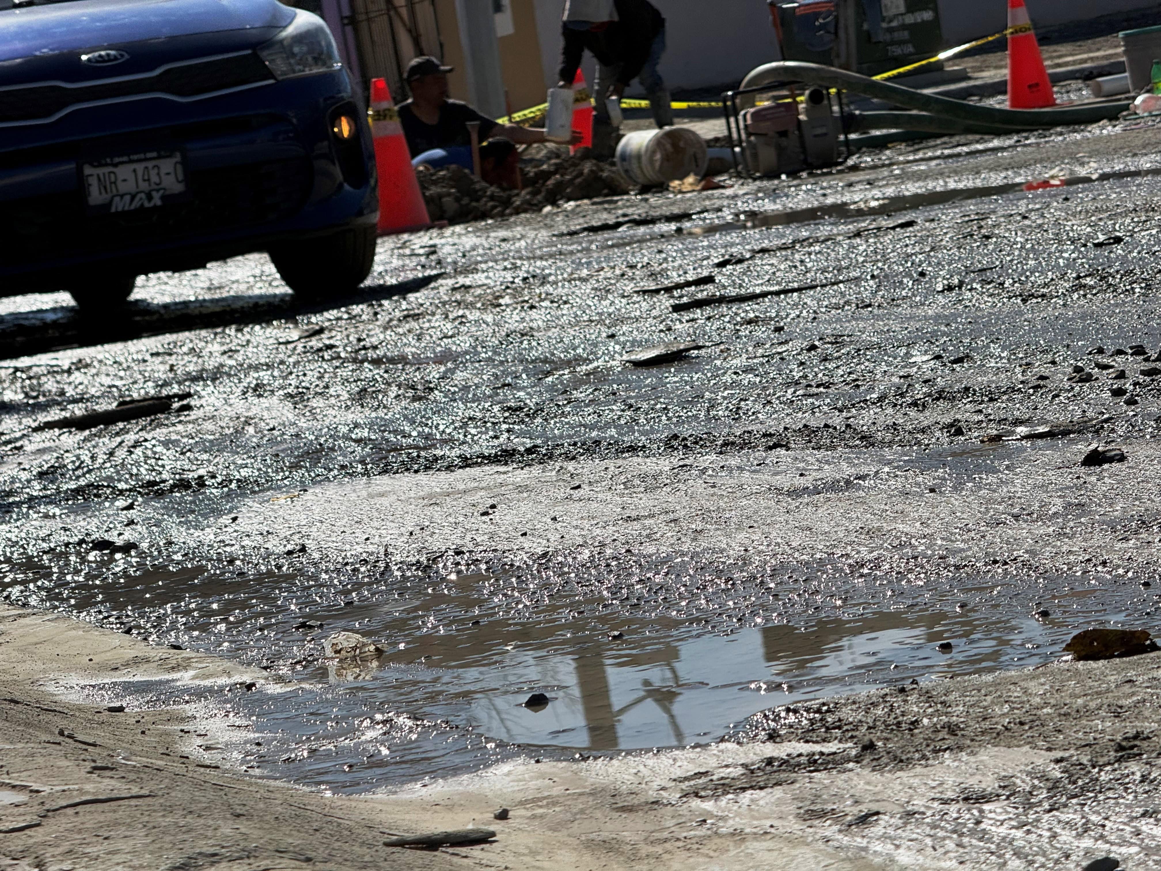 Vecinos de Parajes de los Pinos preocupados por nuevas fugas de aguas residuales