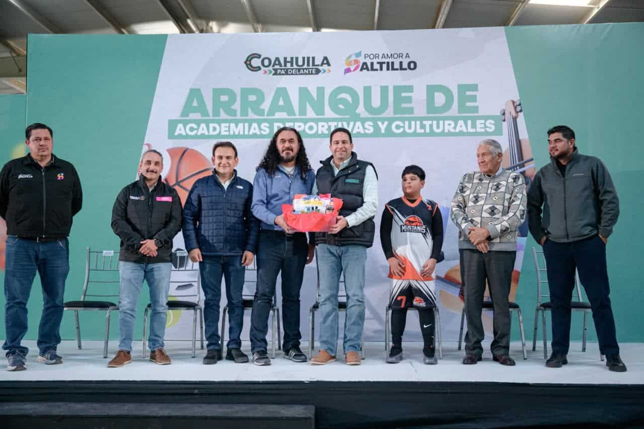 Javier D&iacute;az Gonz&aacute;lez inaugura 25 Academias Deportivas y Culturales en Saltillo