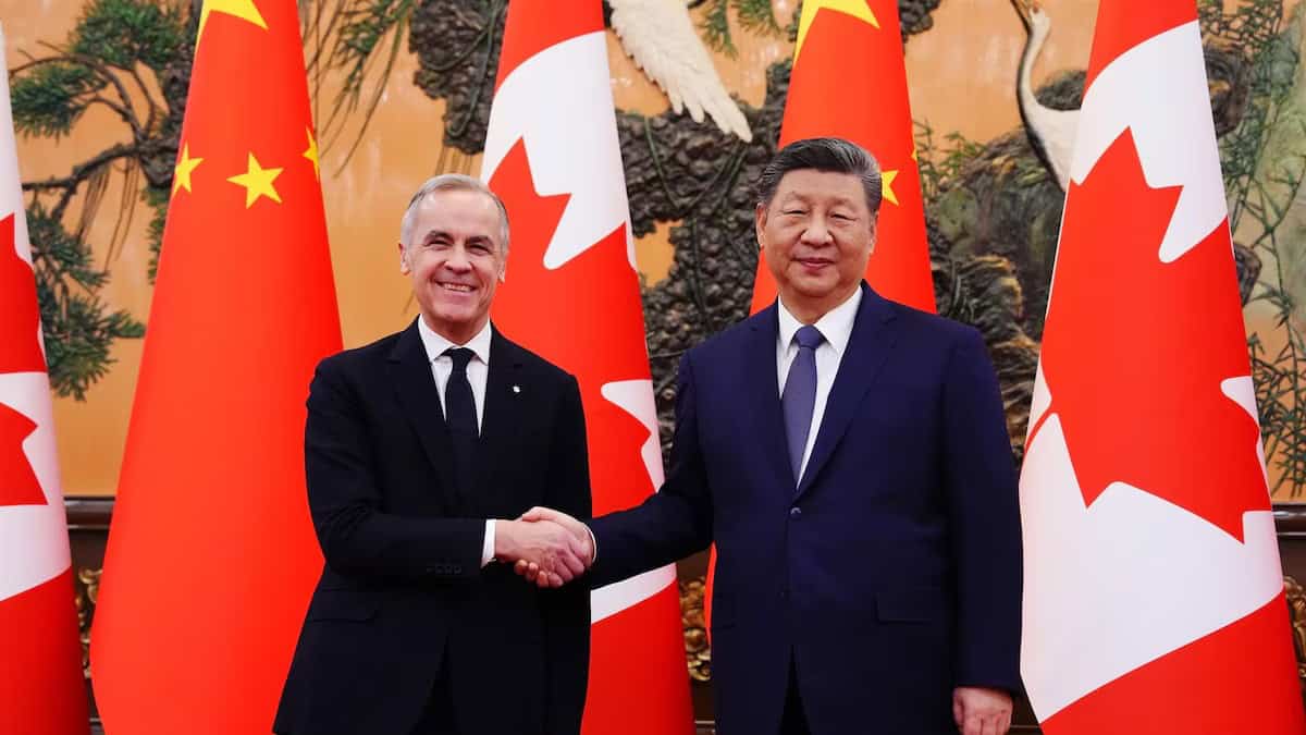 Mark Carney y Xi Jinping firman acuerdo sobre aranceles en autos el&eacute;ctricos