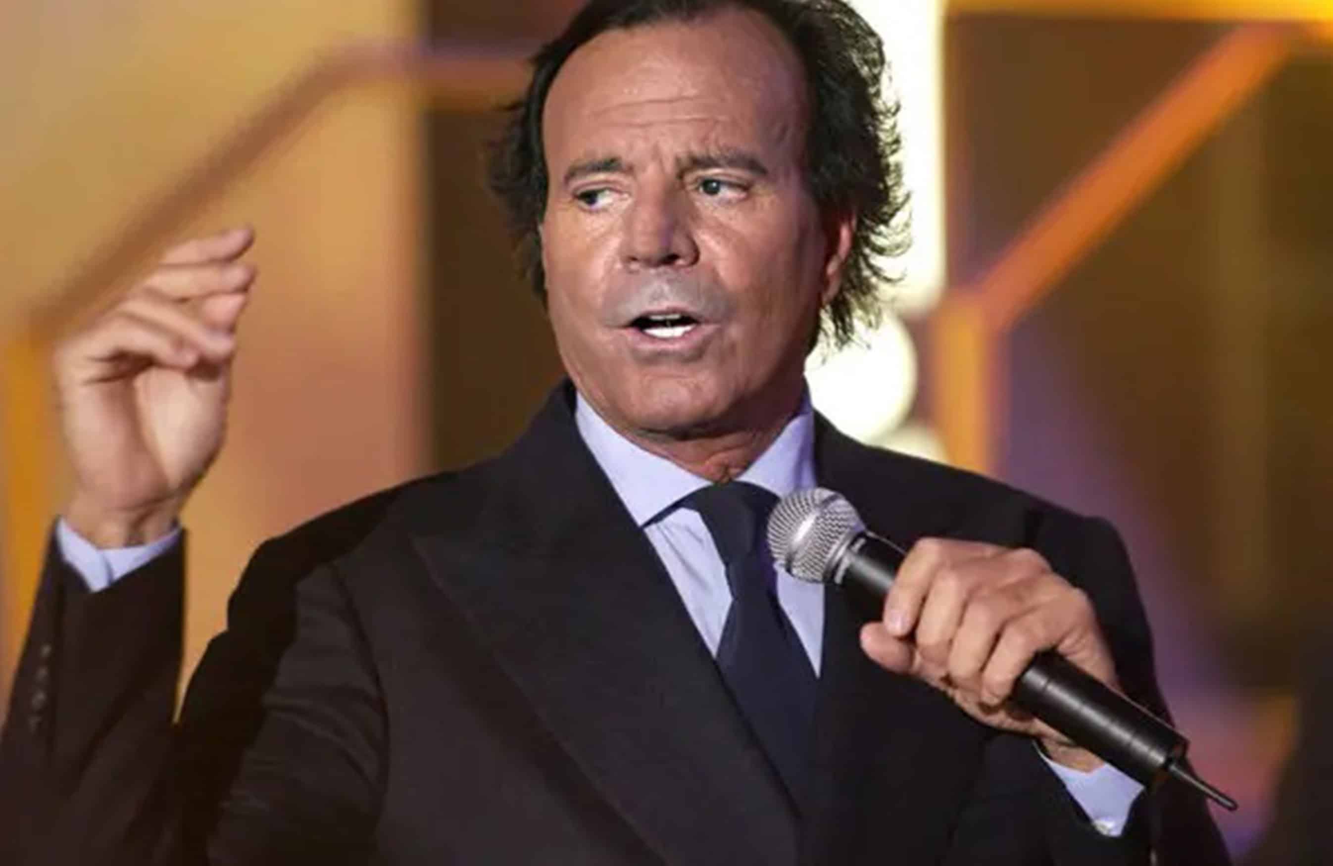 Julio Iglesias niega acusaciones de abuso sexual en Espa&ntilde;a