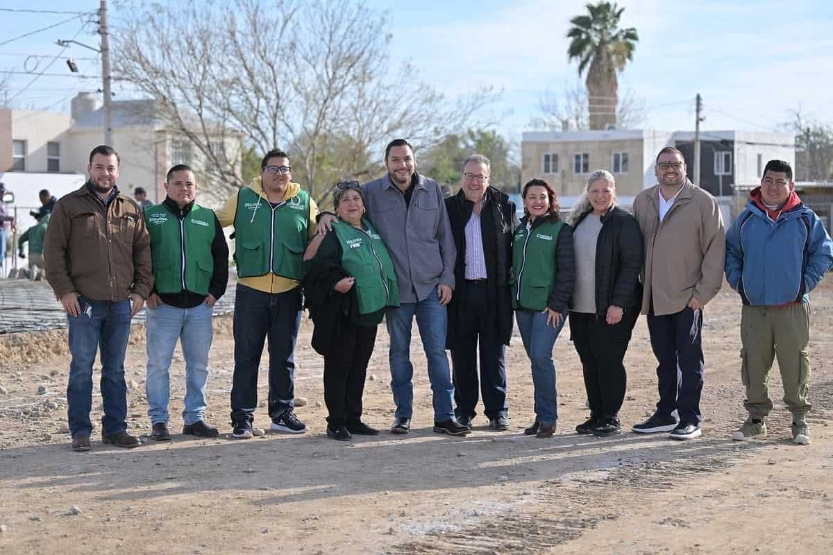 Carlos Villarreal fortalece infraestructura educativa