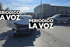 Empleado de Tecnoval provoca fuerte choque en Frontera; madre e hija resultan lesionadas