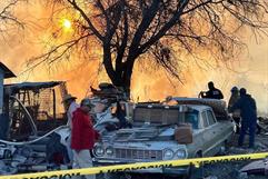 Boiler de leña provoca incendio en vivienda de Nava