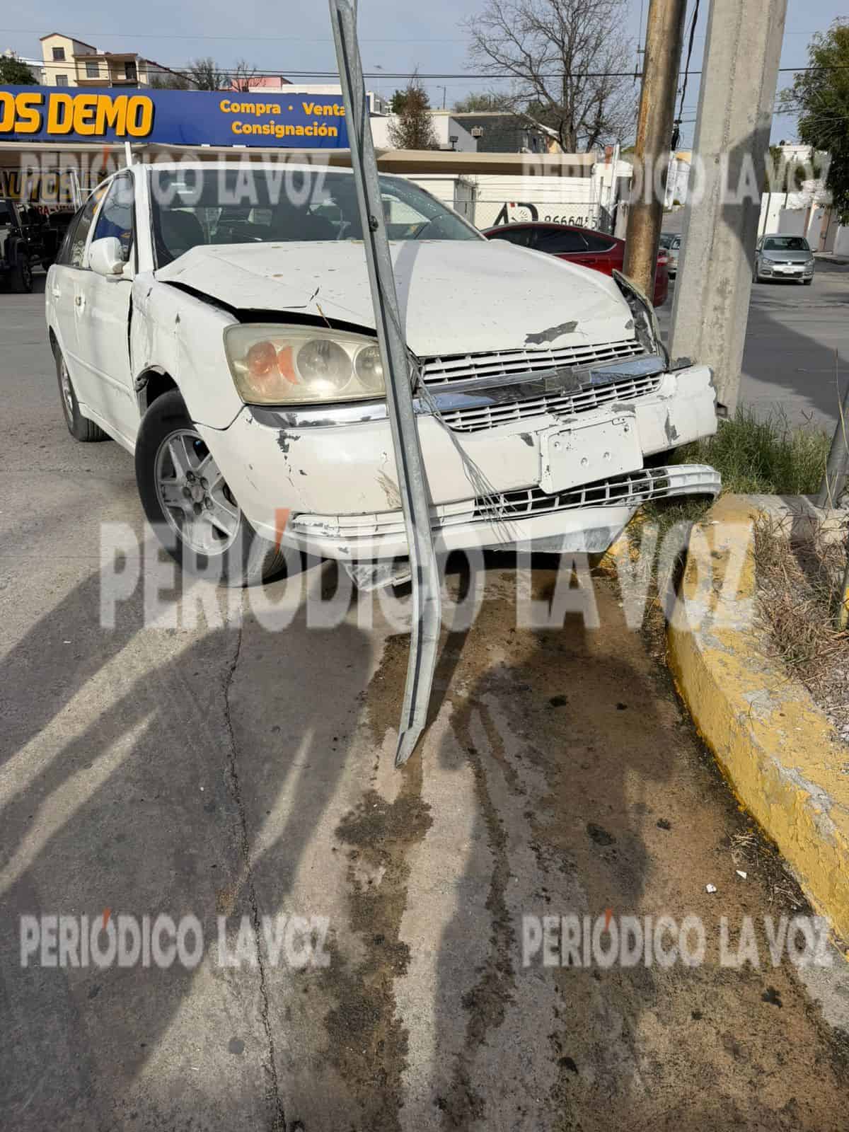 Accidente de motociclista en Monclova deja lesionado