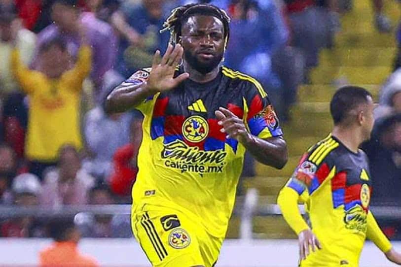 Allan Saint-Maximin descontento con el Am&eacute;rica tras partido en Pachuca
