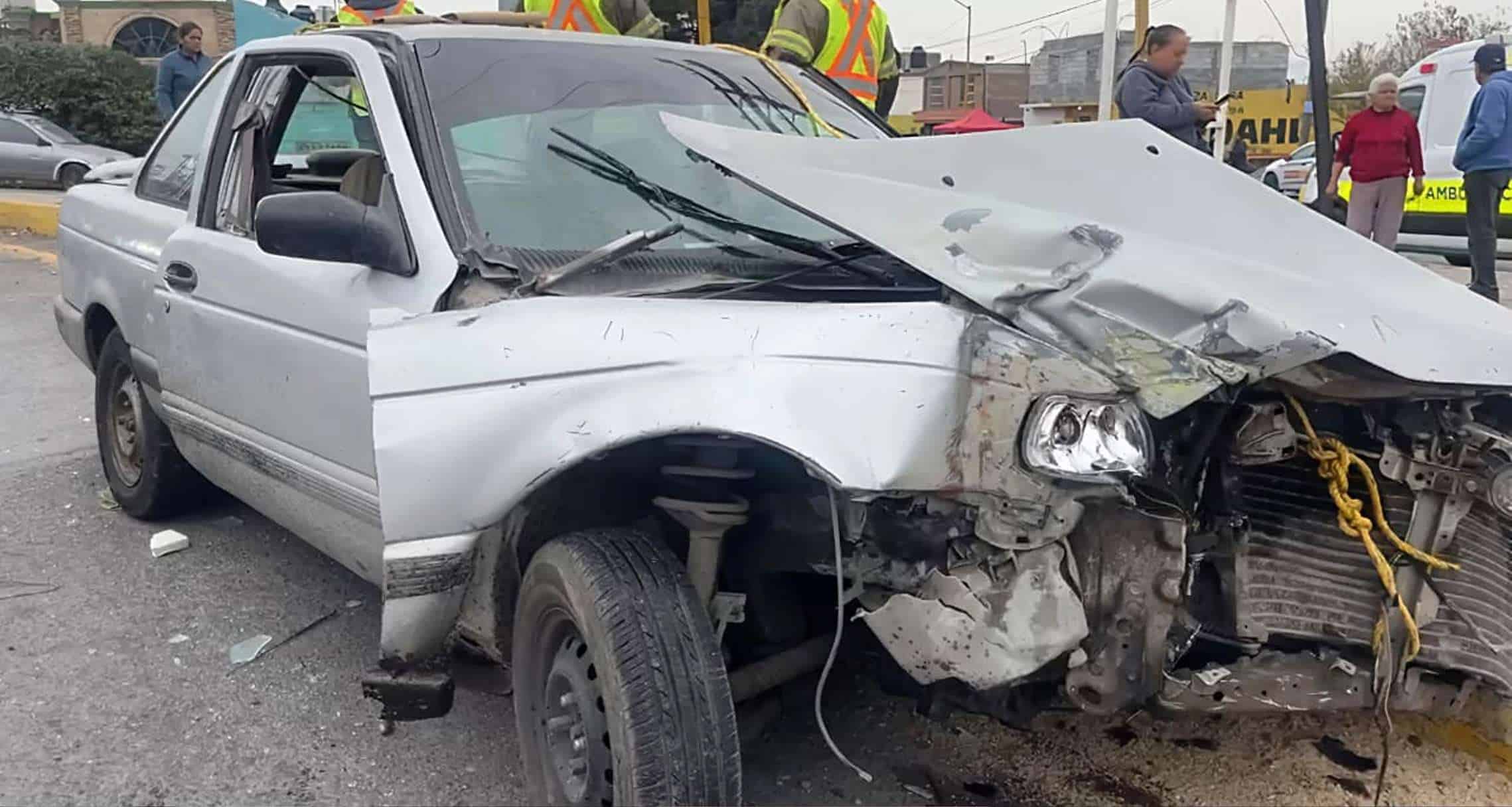 Conductor atrapado tras colisi&oacute;n ferroviaria en Saltillo