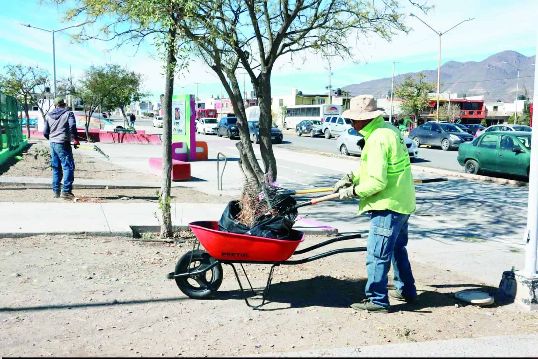 Alcalde Javier D&iacute;az anuncia m&aacute;s de mil plazas de empleo temporal en Saltillo