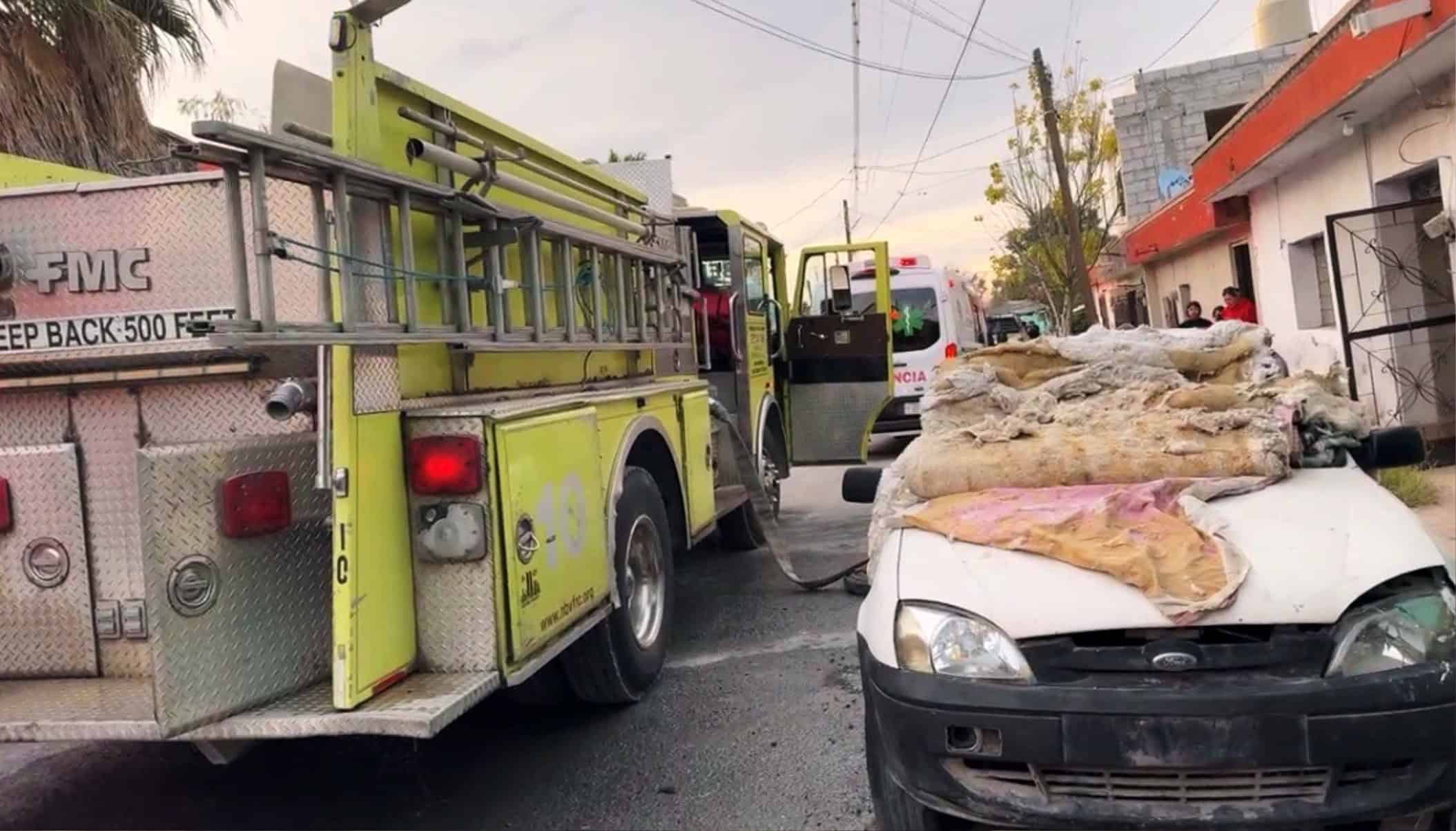 Incendio en vivienda de Arteaga deja da&ntilde;os materiales y tres atendidos