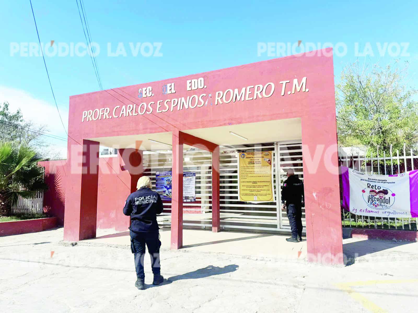 Madre interviene y frena ri&ntilde;a entre alumnos en Monclova