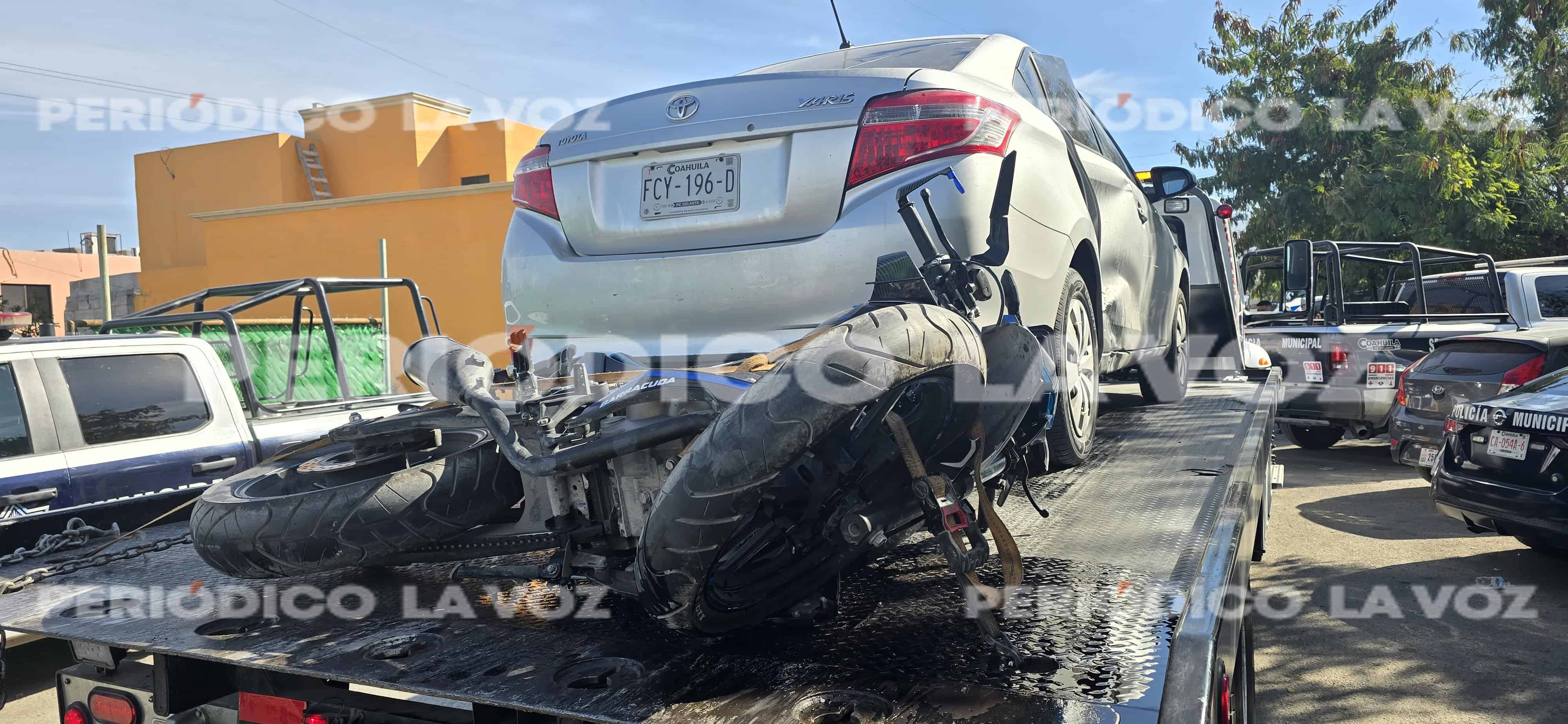 Choque en Monclova: motociclista joven herido tras colisi&oacute;n