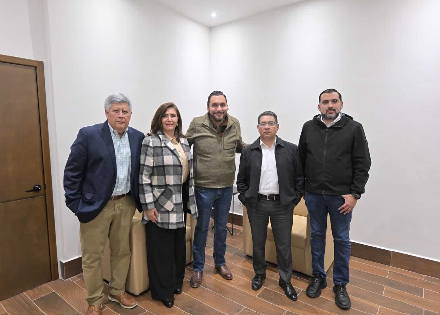 Incentivos del IMSS buscan retener m&eacute;dicos en Monclova