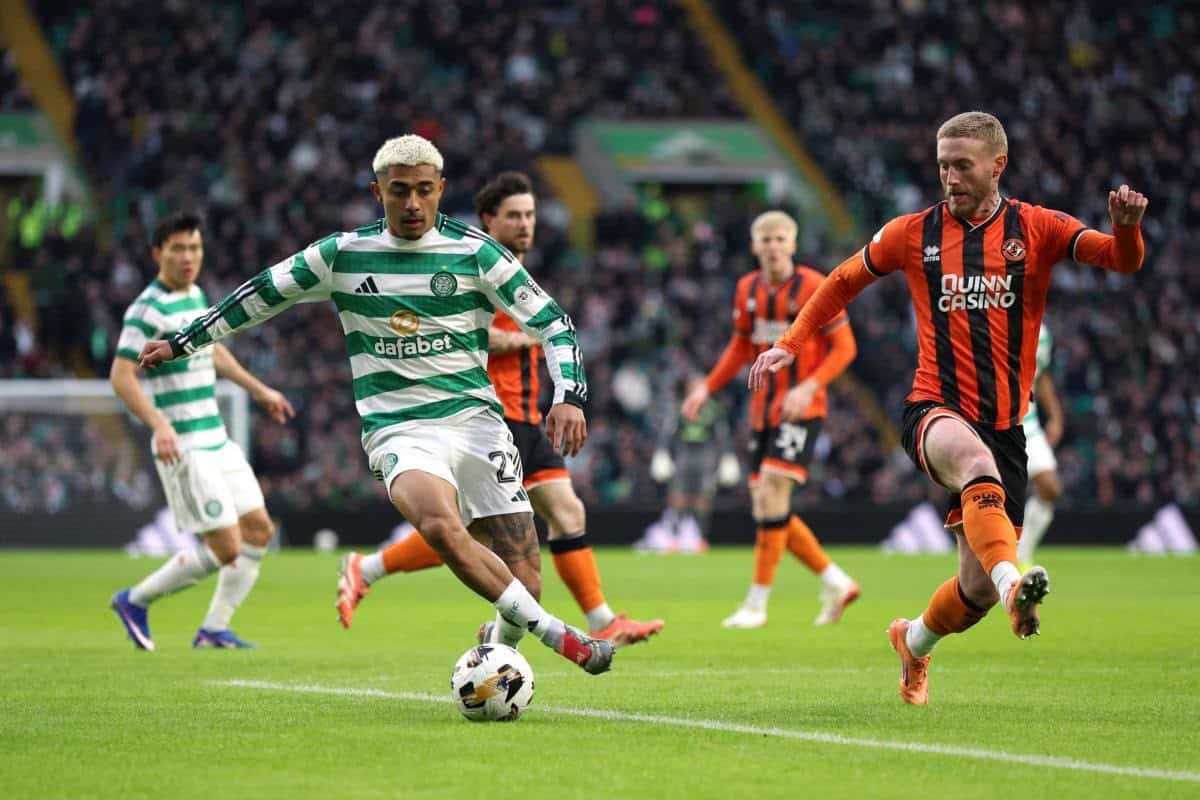 Celtic de Escocia no inscribe a Juli&aacute;n Araujo en la UEFA Europa League