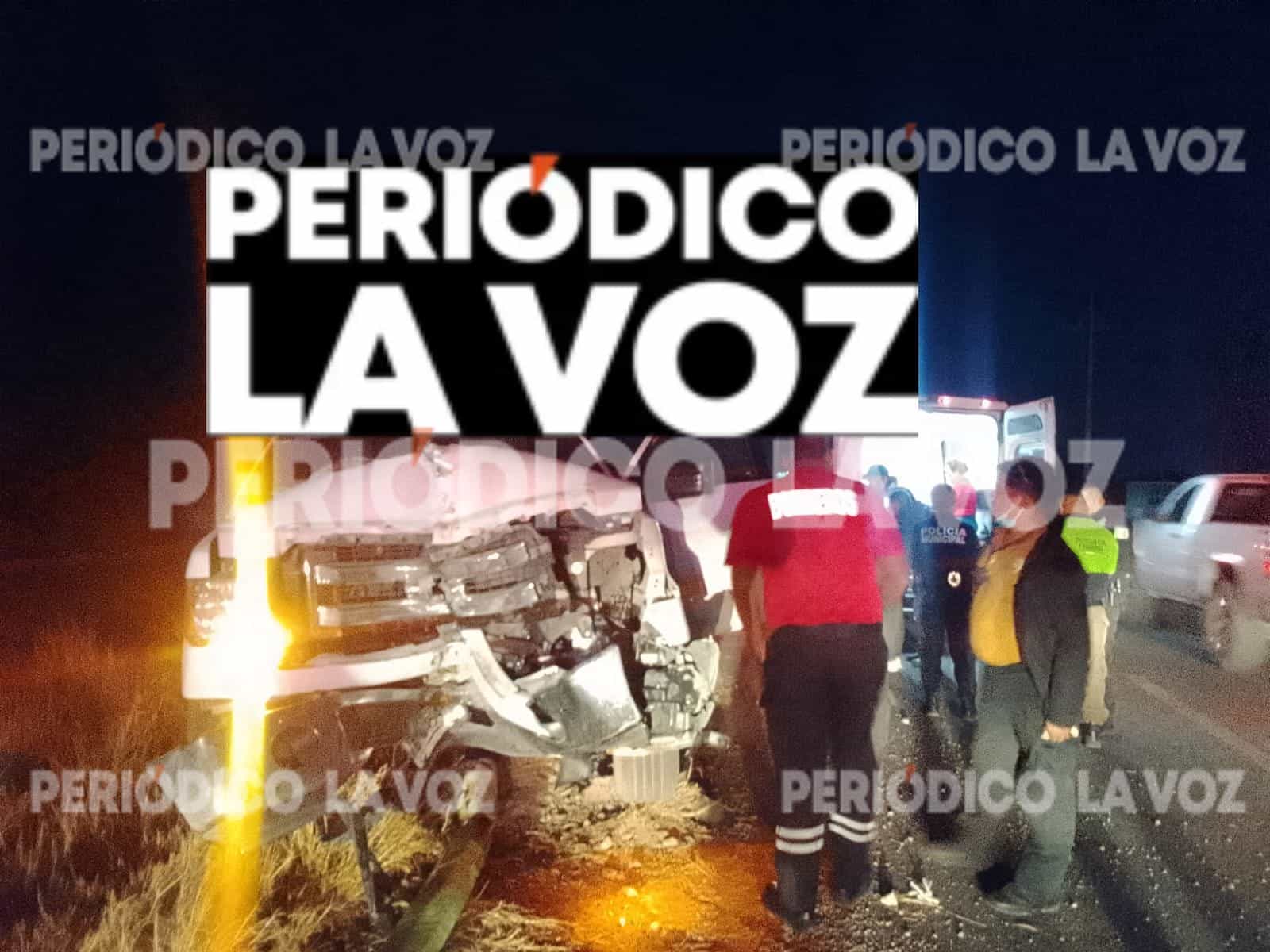 Camioneta Ford Lobo sufre accidente en Ciudad Frontera: pareja involucrada