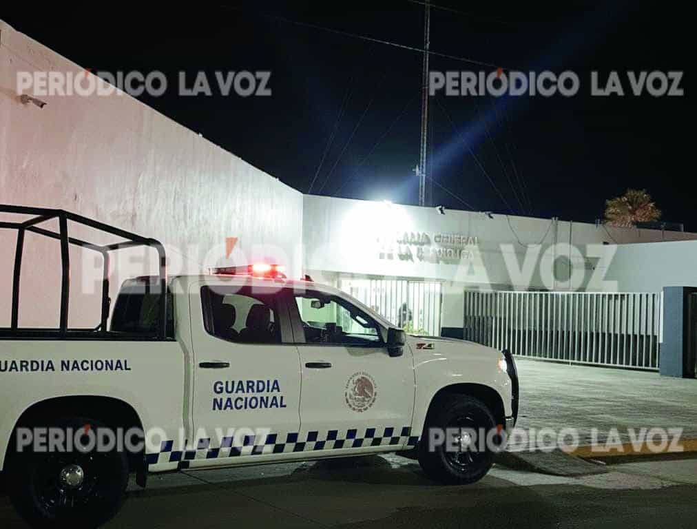 Guardia Nacional asegura cami&oacute;n de pasajeros con sustancias en Monclova