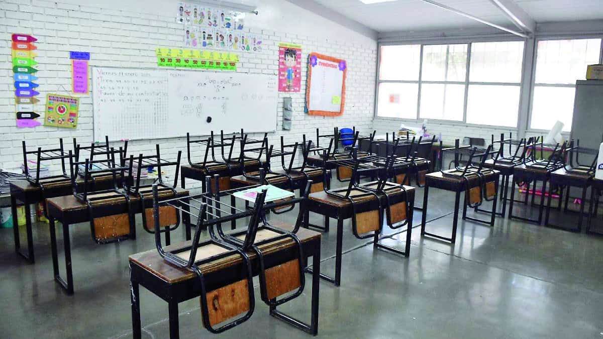 Bajas temperaturas obligan a suspender clases en Coahuila este lunes