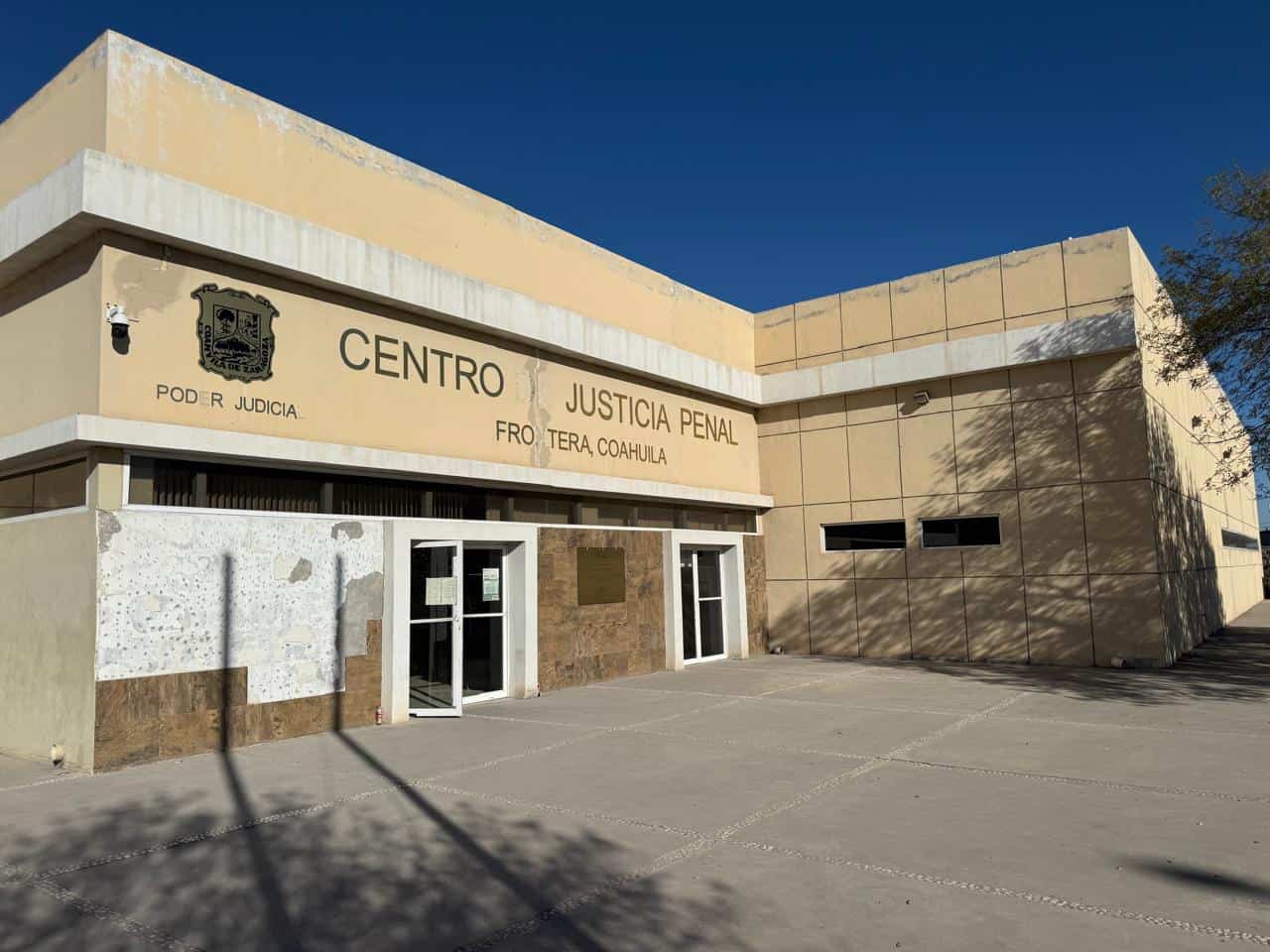 Juez de control vincula a proceso a hombre por abuso