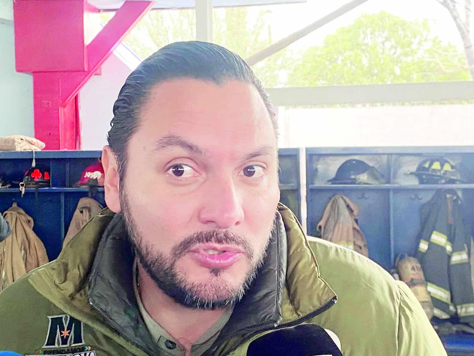 Carlos Villarreal apoya a ex obreros de AHMSA en su lucha por justicia social