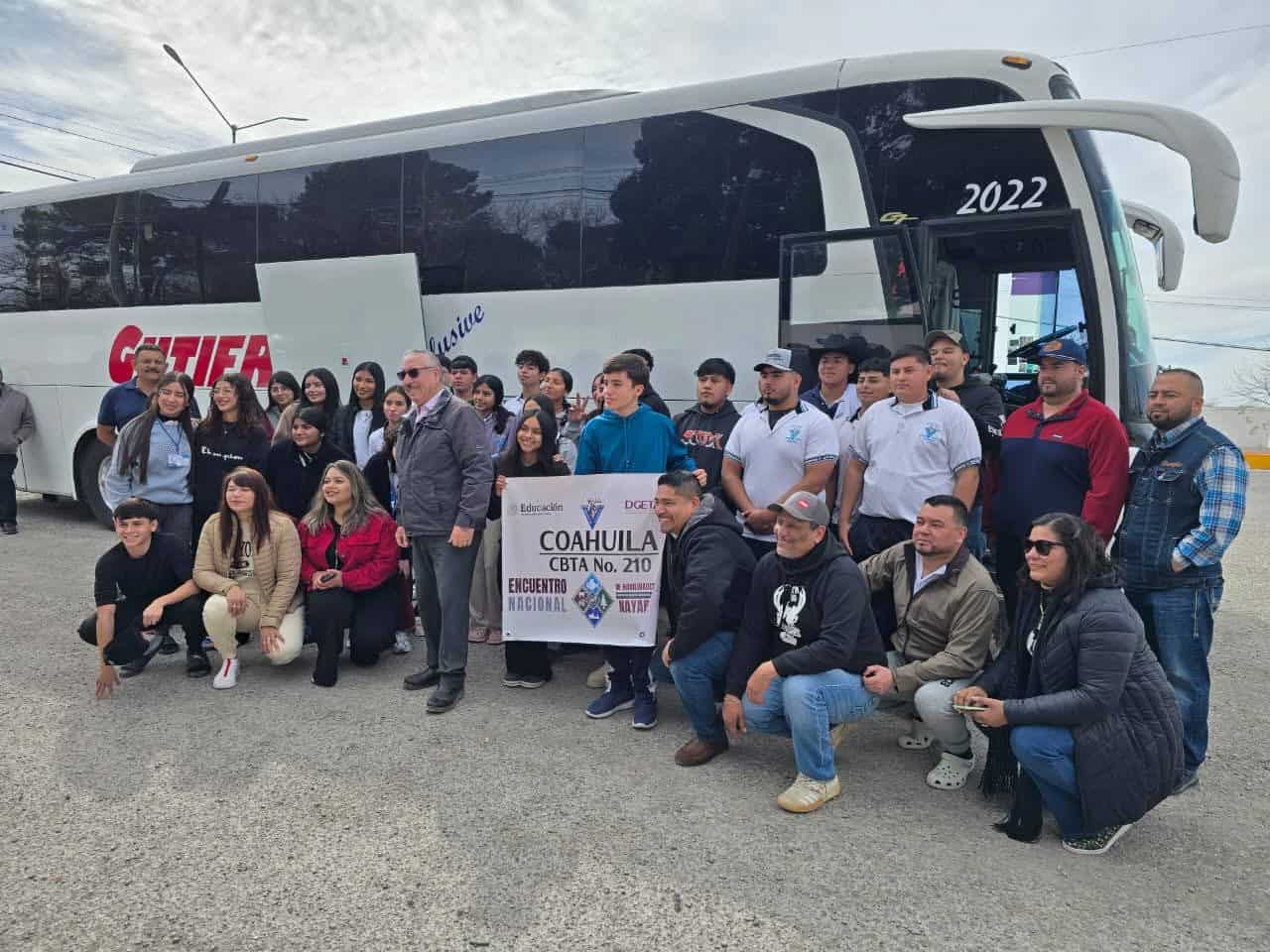 Estudiantes del CBTa 210 llevar&aacute;n el talento de los Cinco Manantiales a encuentro nacional
