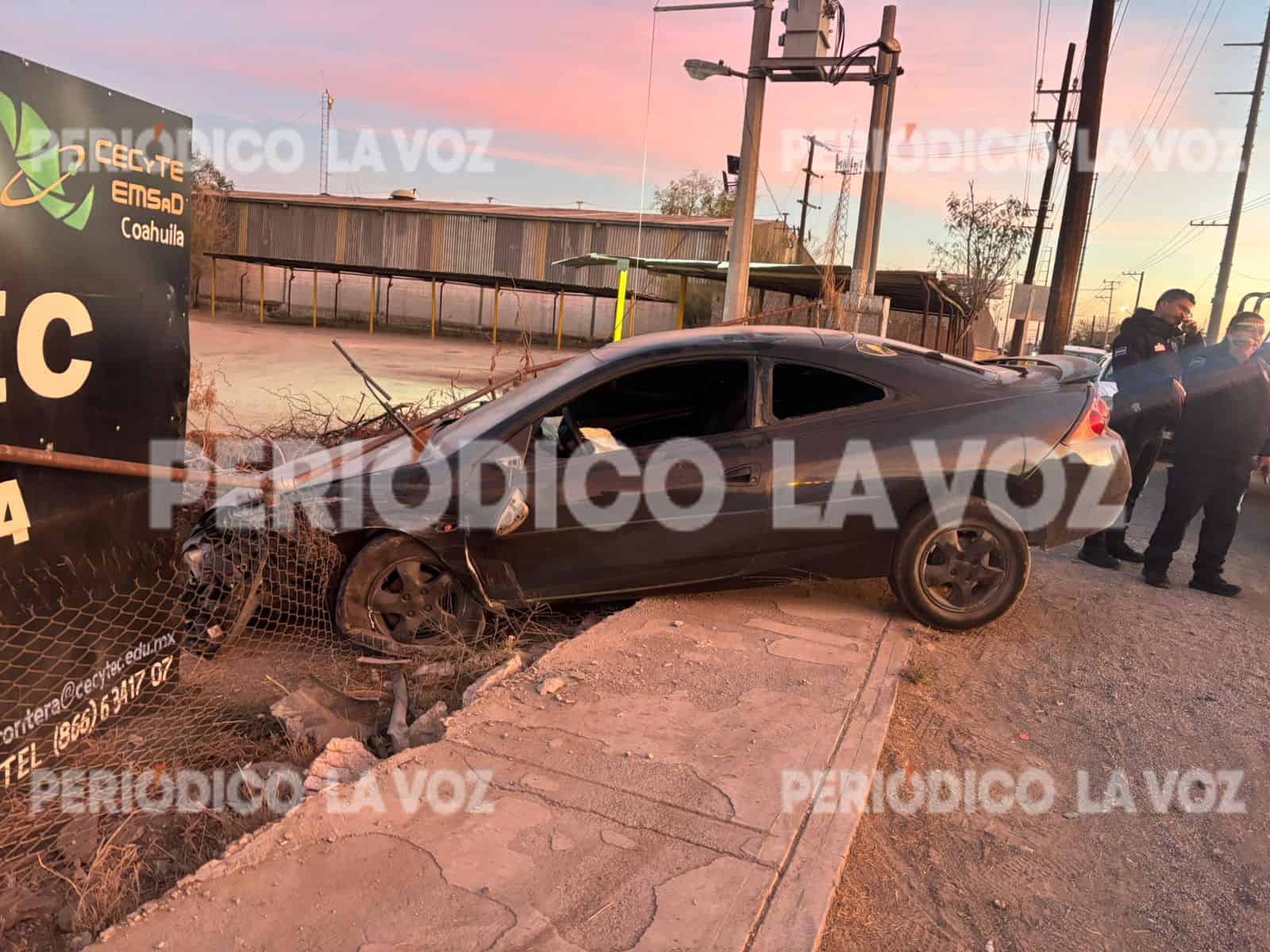 Detienen a hombre tras choque en Frontera que dej&oacute; da&ntilde;os en CECyTEC