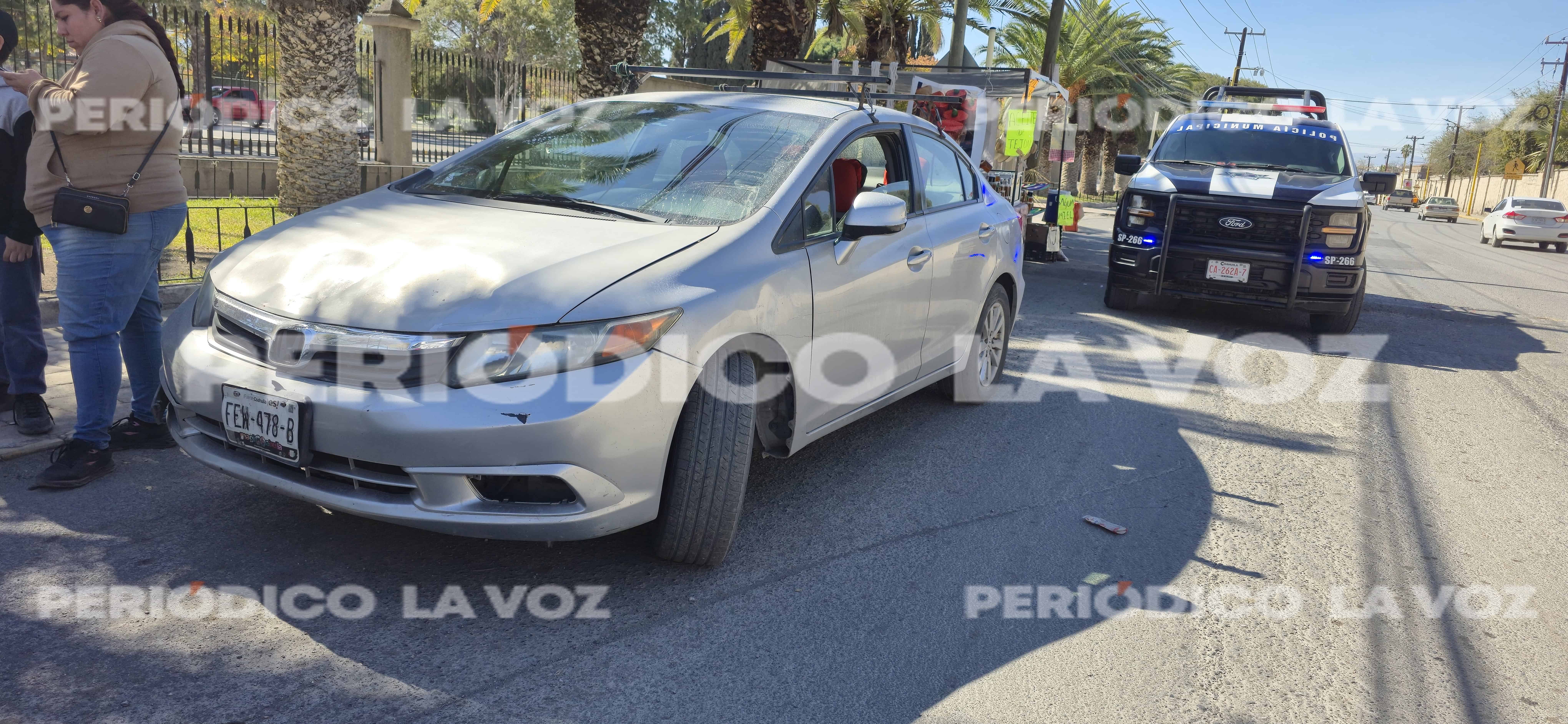 Lesionados tras choque entre taxi y auto en Monclova