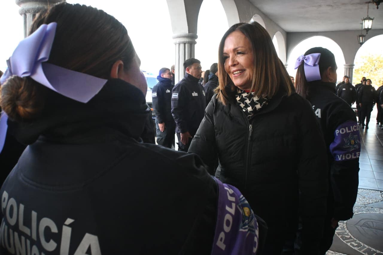 Sari P&eacute;rez encabeza reconocimiento a polic&iacute;as en Frontera