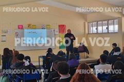 Jóvenes de Castaños reciben pláticas sobre prevención de drogas