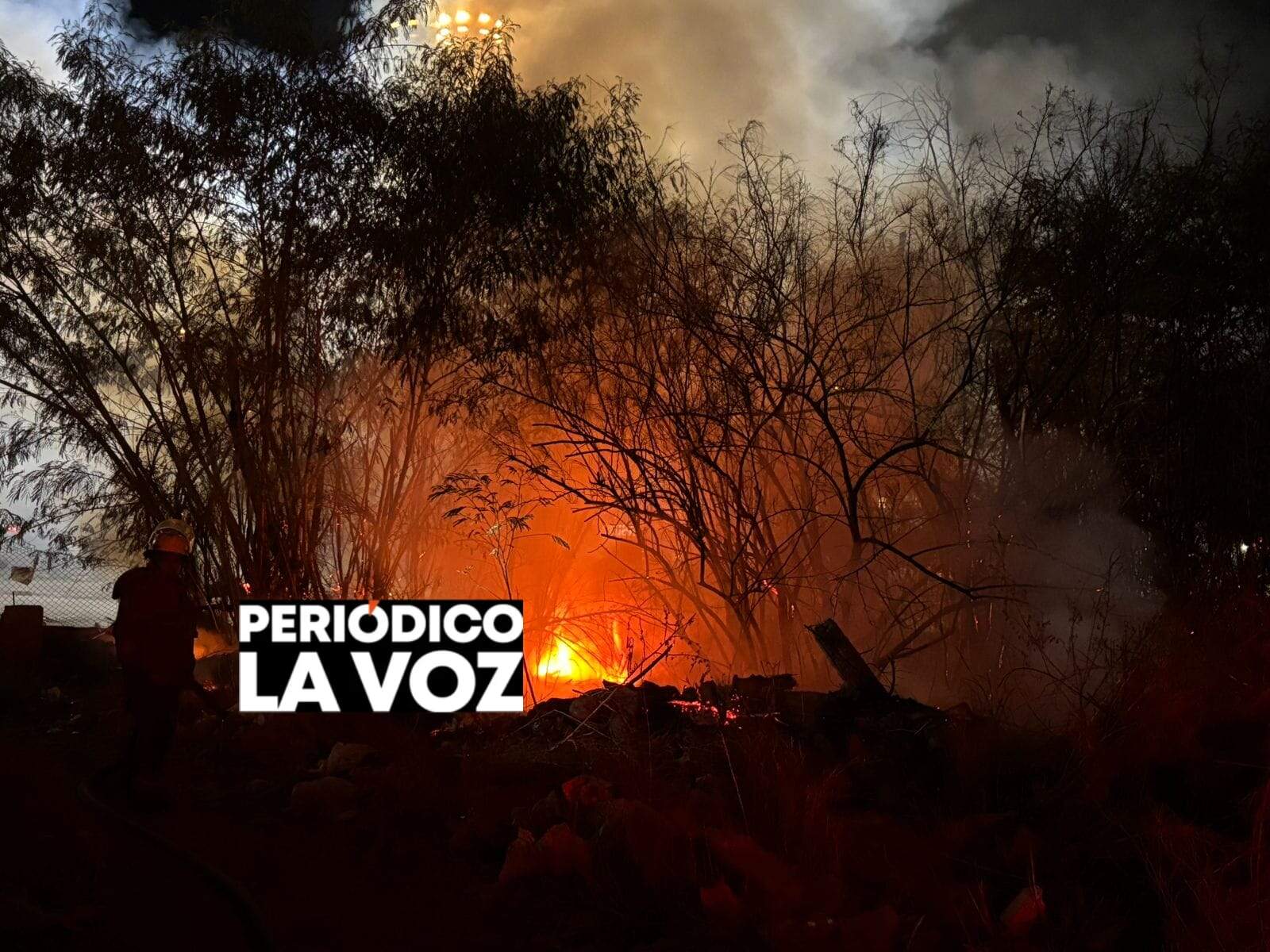 Quemazón de baldío moviliza a Bomberos