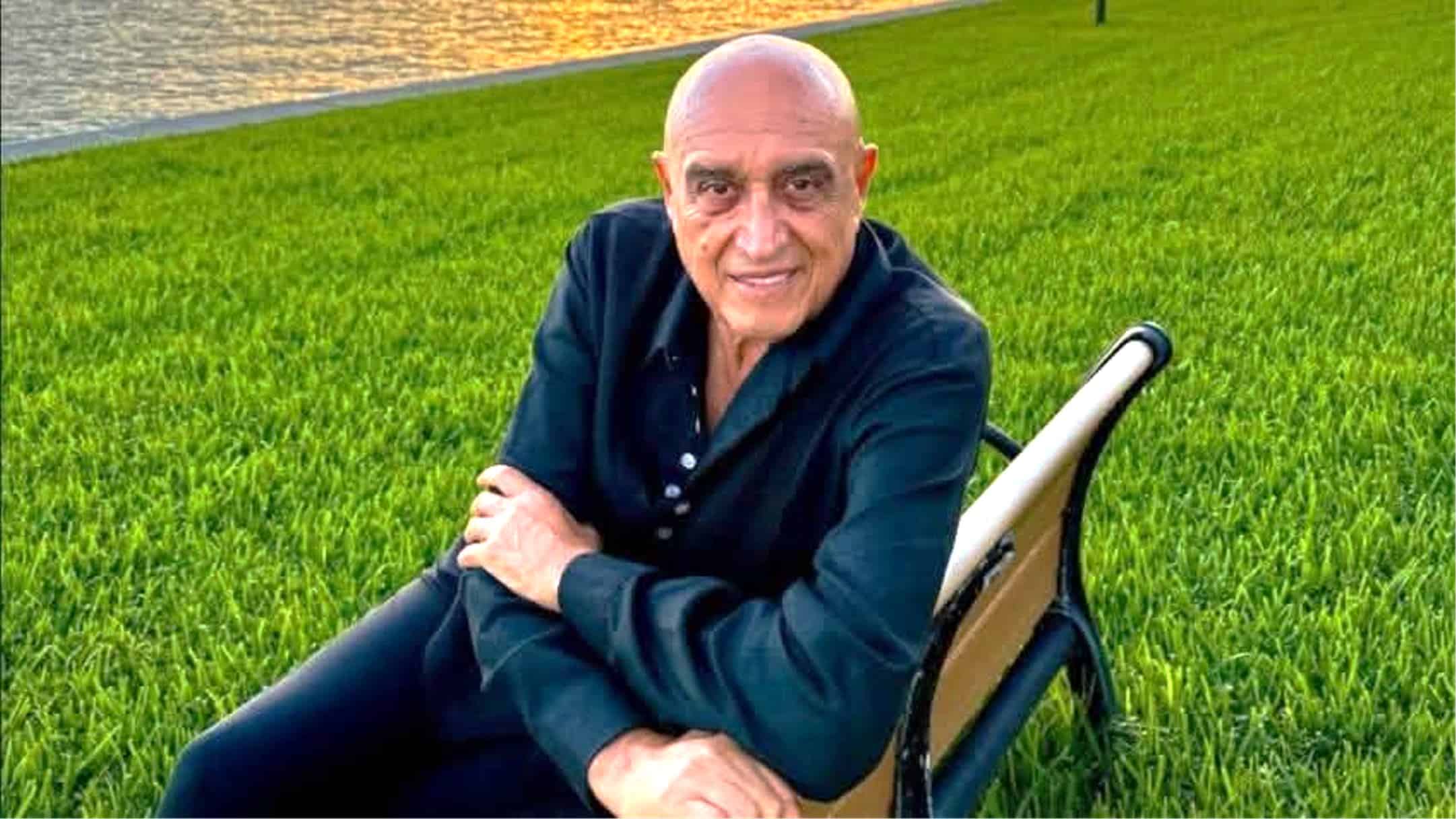 Javier D&iacute;az rinde homenaje a Pedro Torres tras su fallecimiento en Saltillo