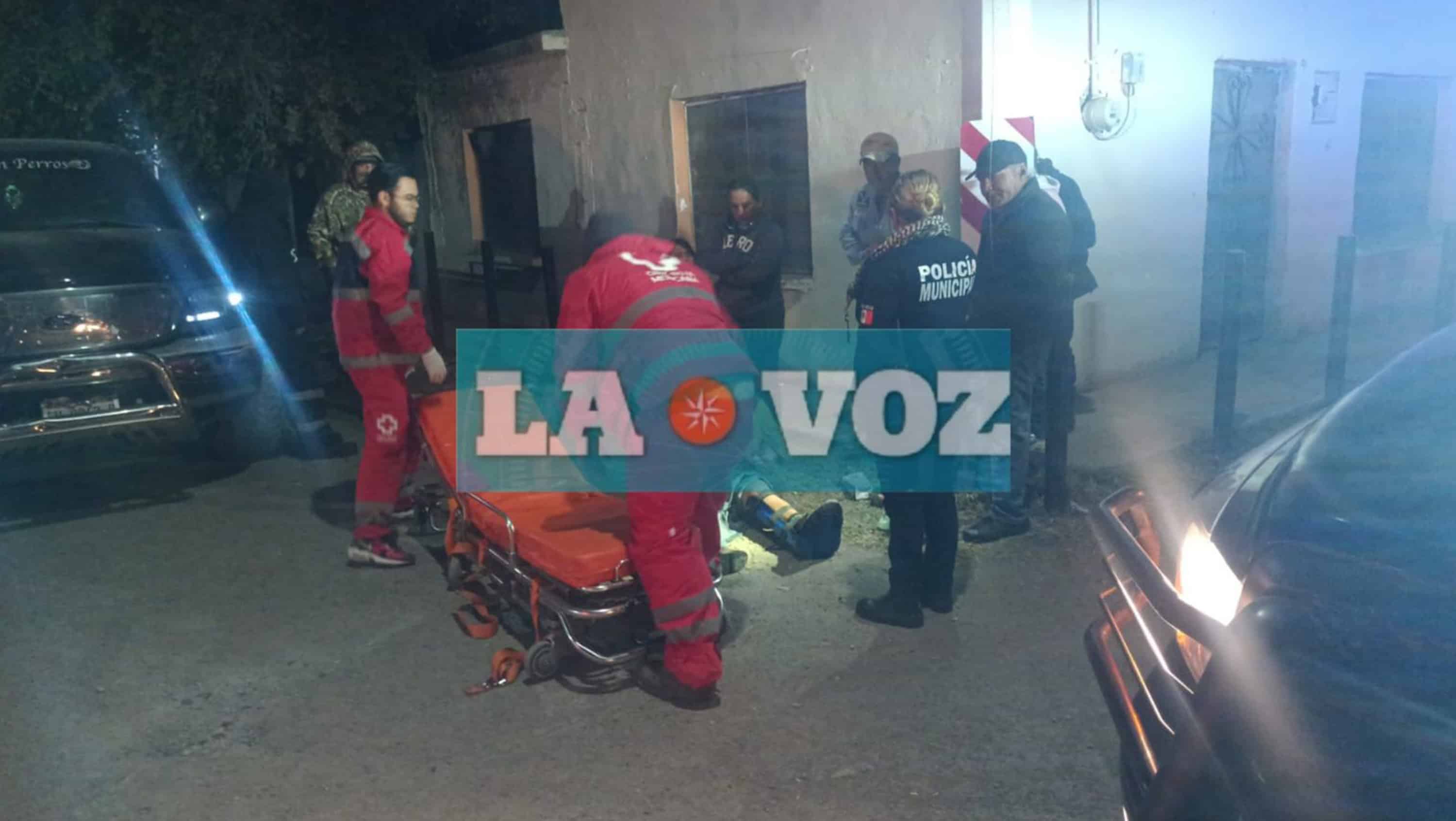 Joven mec&aacute;nico sufre probable fractura tras ca&iacute;da en Melchor M&uacute;zquiz