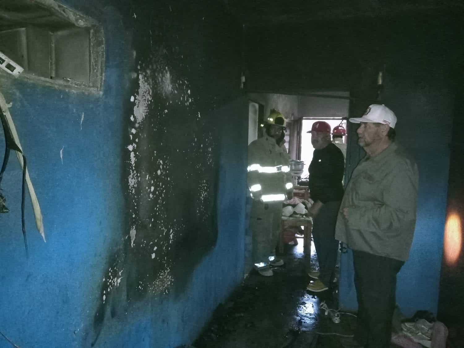 Conato de incendio moviliza a bomberos en el barrio La Piedra