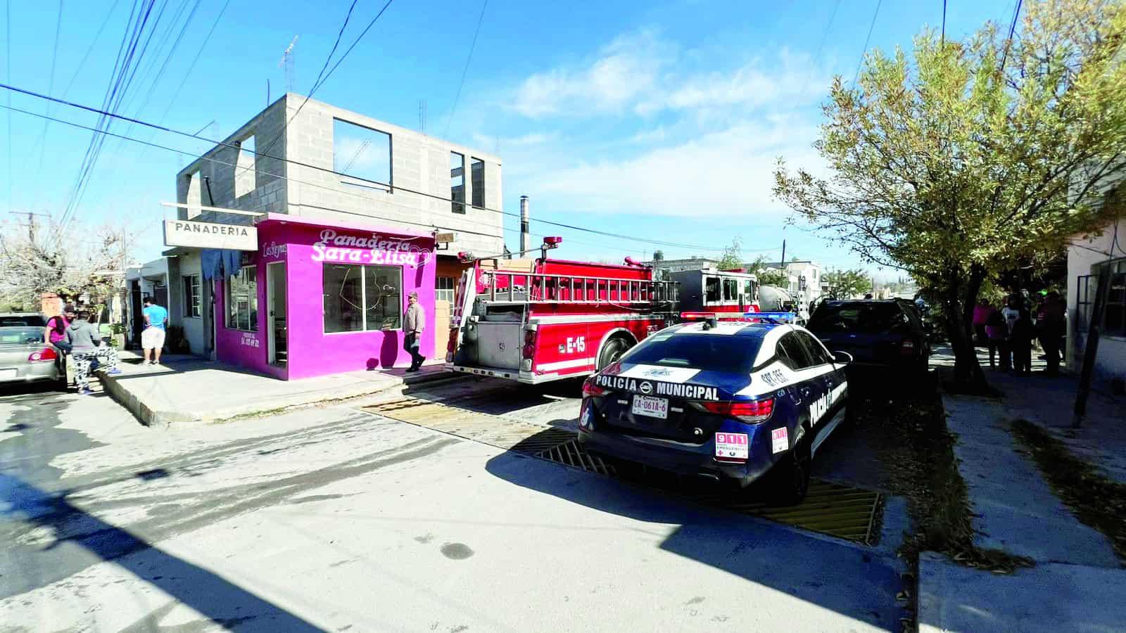 Incendio en panificadora Sara Elisa provoca movilizaci&oacute;n en Monclova