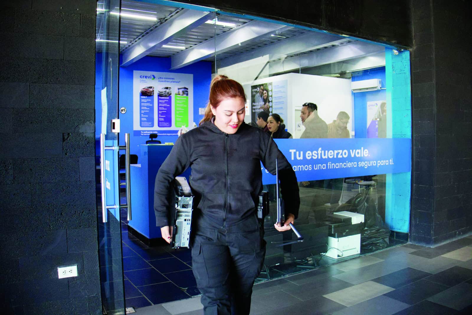 Catean autofinanciera por presunto fraude