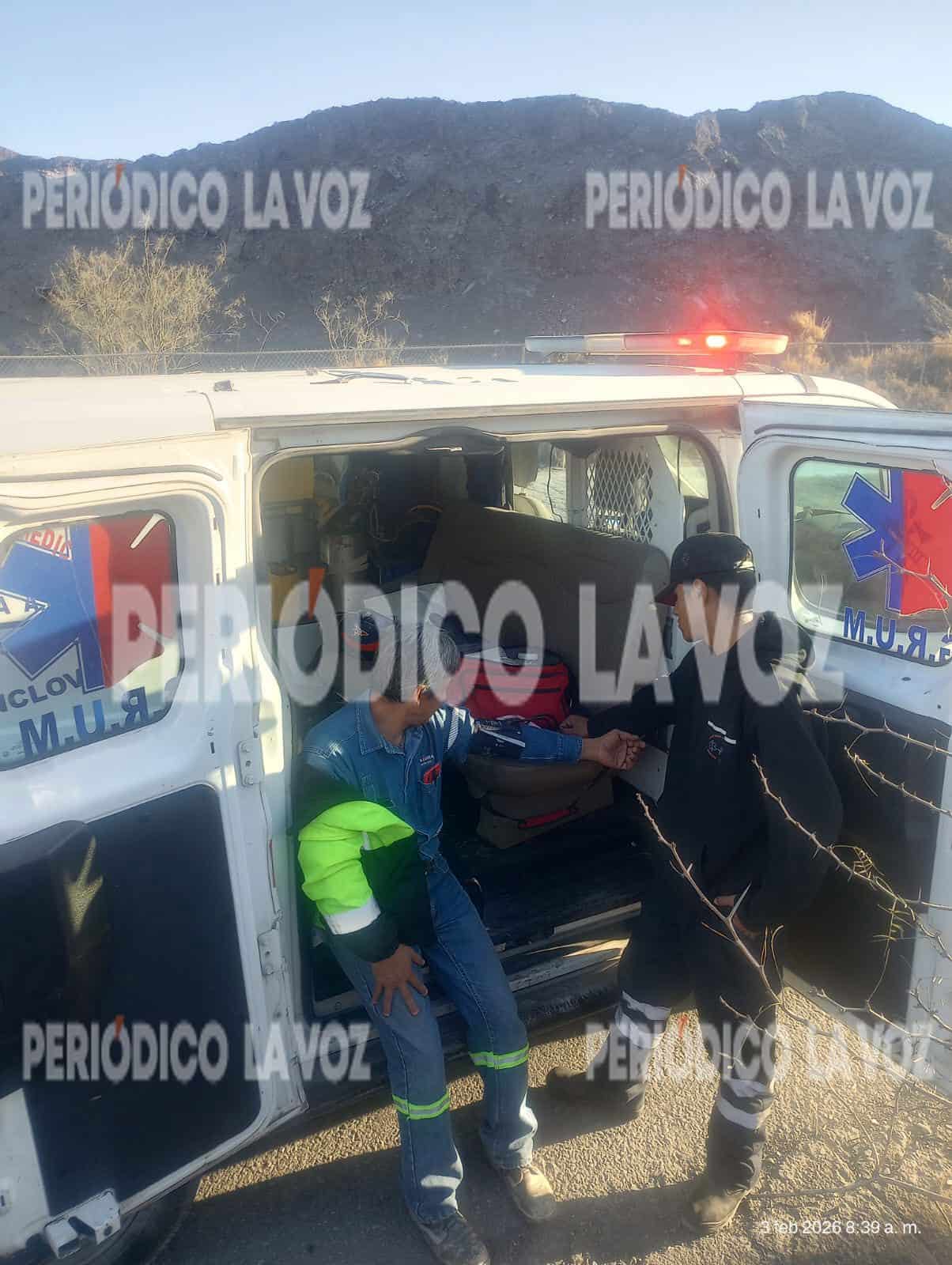 Choque en Monclova: hombre sufre lesiones tras colisi&oacute;n con ganado