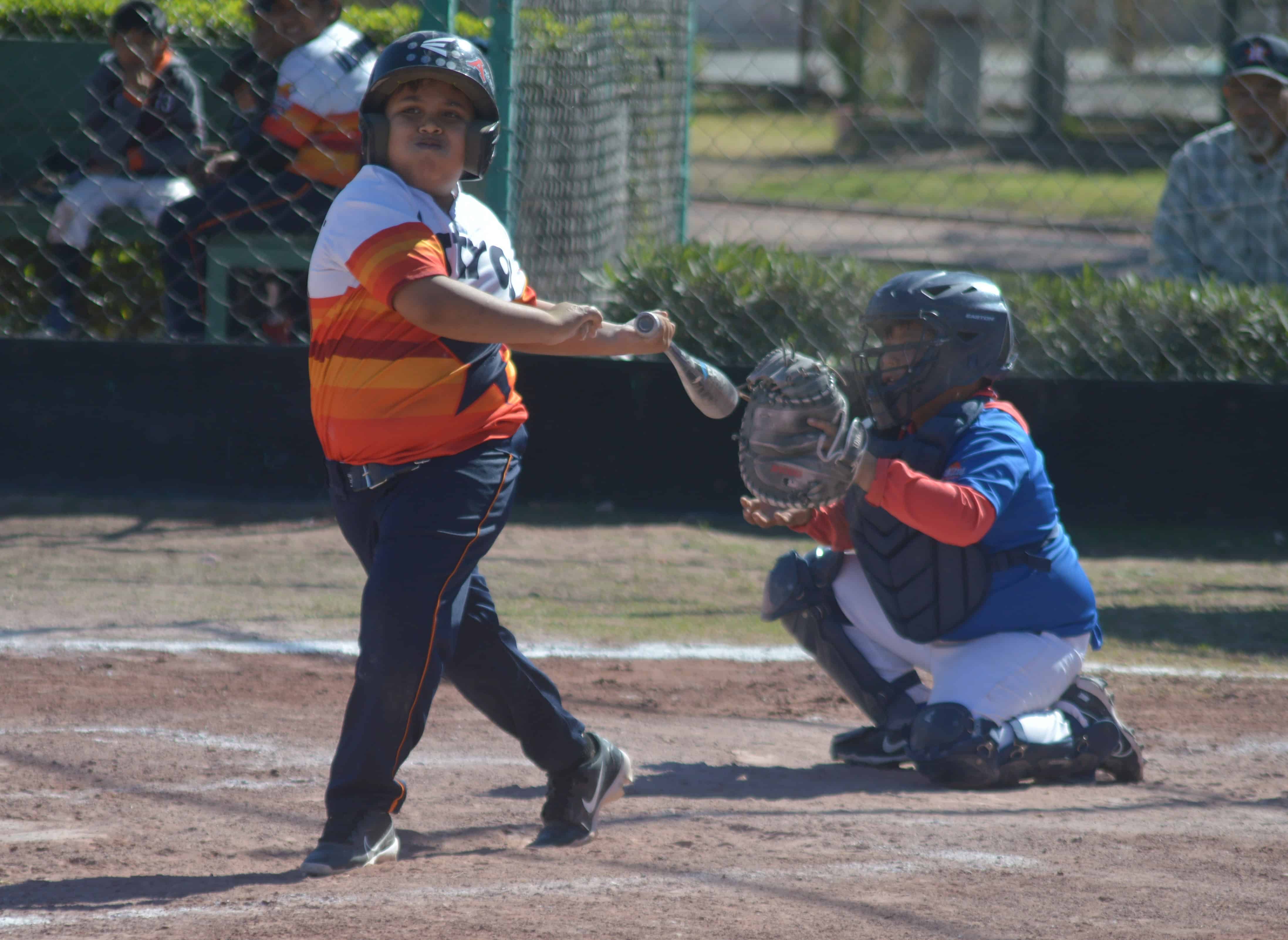 Astros logran remontada espectacular ante Mets en el Parque Xochipilli