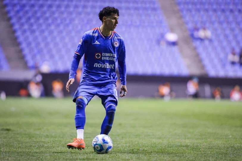 Futbolista Jorge S&aacute;nchez ficha por el PAOK Sal&oacute;nica tras su paso por Cruz Azul