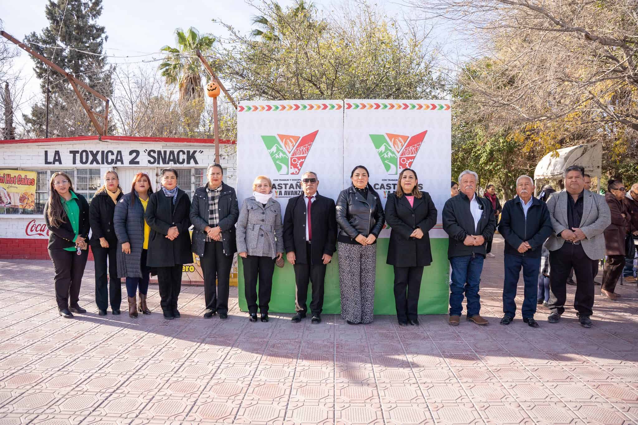 Casta&ntilde;os conmemora el 109 aniversario de la Constituci&oacute;n con autoridades locales