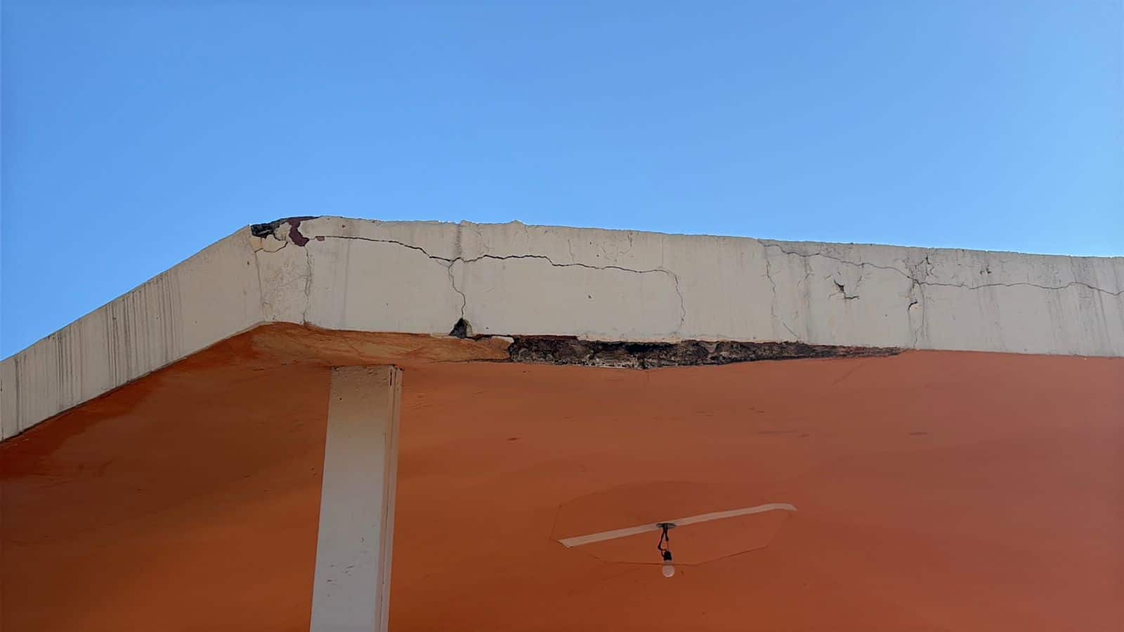 Da&ntilde;os en kiosco de Frontera: Protecci&oacute;n Civil toma medidas preventivas