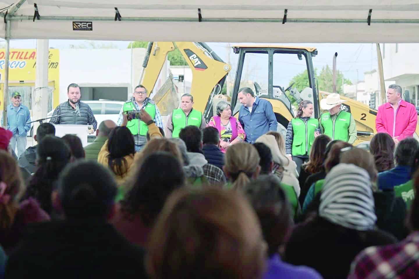 Fortalece Carlos el desarrollo urbano