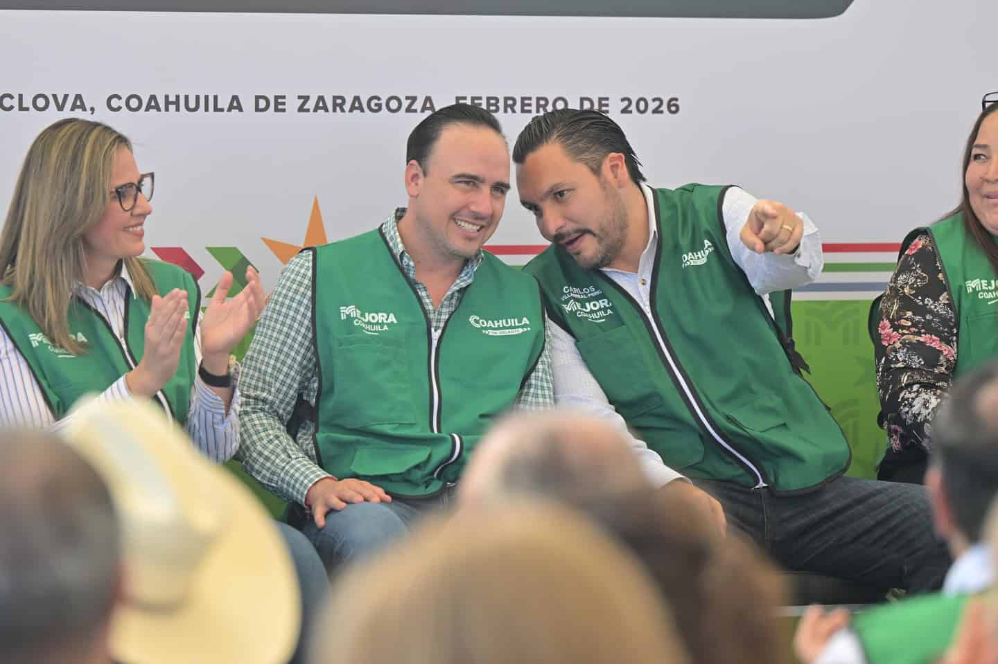Manolo Jim&eacute;nez respalda a Carlos Villarreal en entrega de obras en Monclova