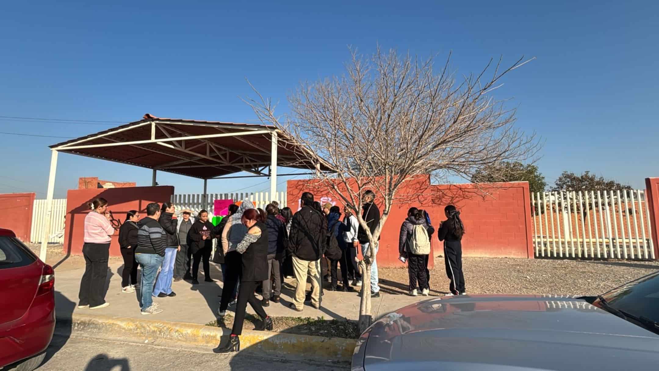 Profesora denuncia agresiones y amenazas en Saltillo