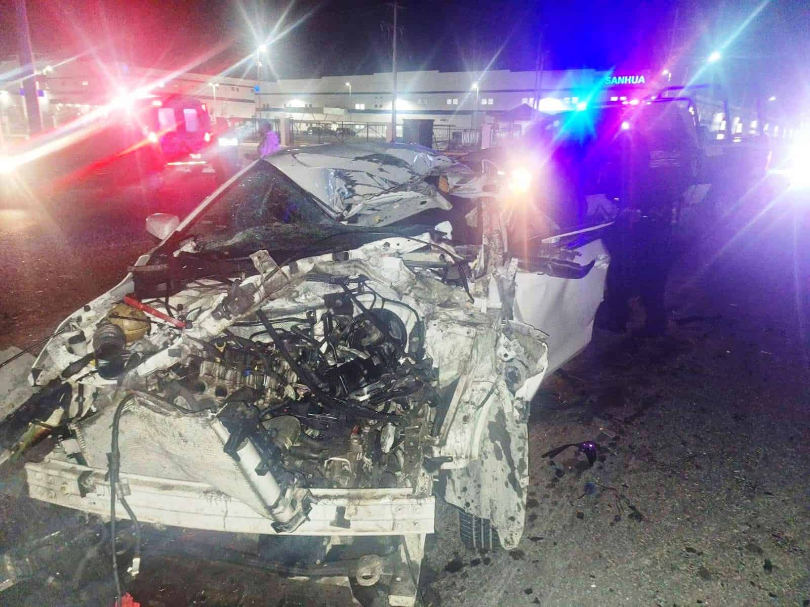 Accidente en libramiento &Oacute;scar Flores Tapia desencadena acciones en Arteaga, Coahuila