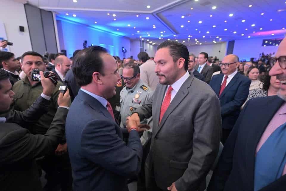 Carlos Villarreal asiste al informe de UAdeC en Monclova