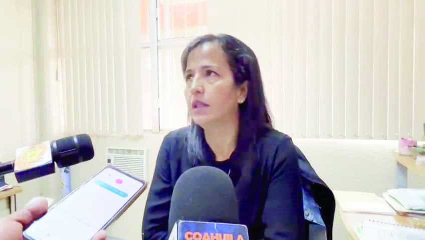 Padres de familia cuestionan ceremonia de graduaci&oacute;n en Sabinas