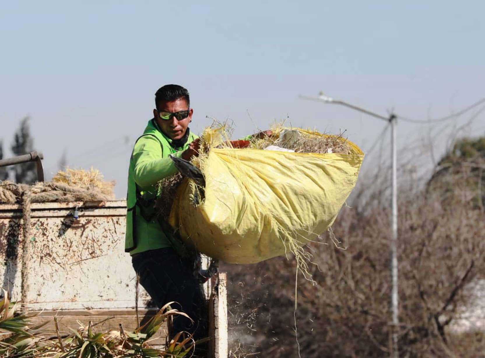Acciones de limpieza en arroyo Ceballos y Mirasierra de Saltillo