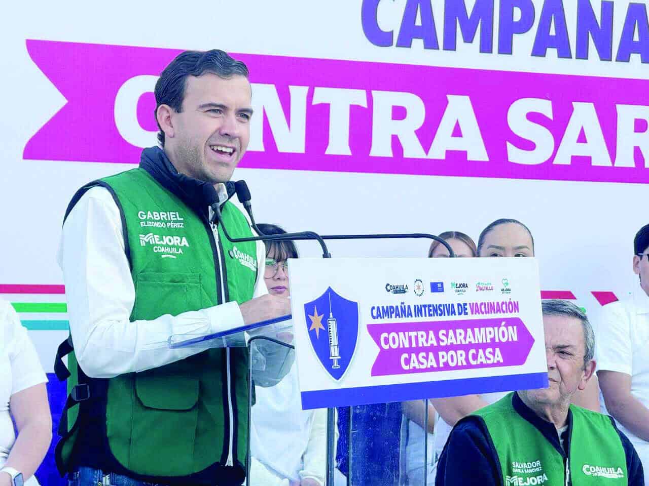 Vibra Sabinas en d&iacute;a del autom&oacute;vil cl&aacute;sico