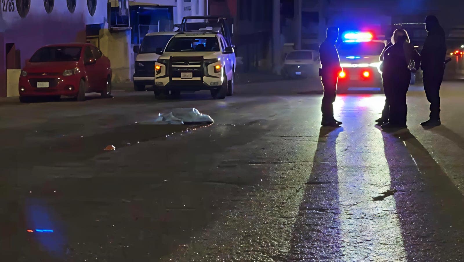 Tragedia en el perif&eacute;rico LEA: peat&oacute;n fallece tras ser arrollado por cami&oacute;n; conductor escapa