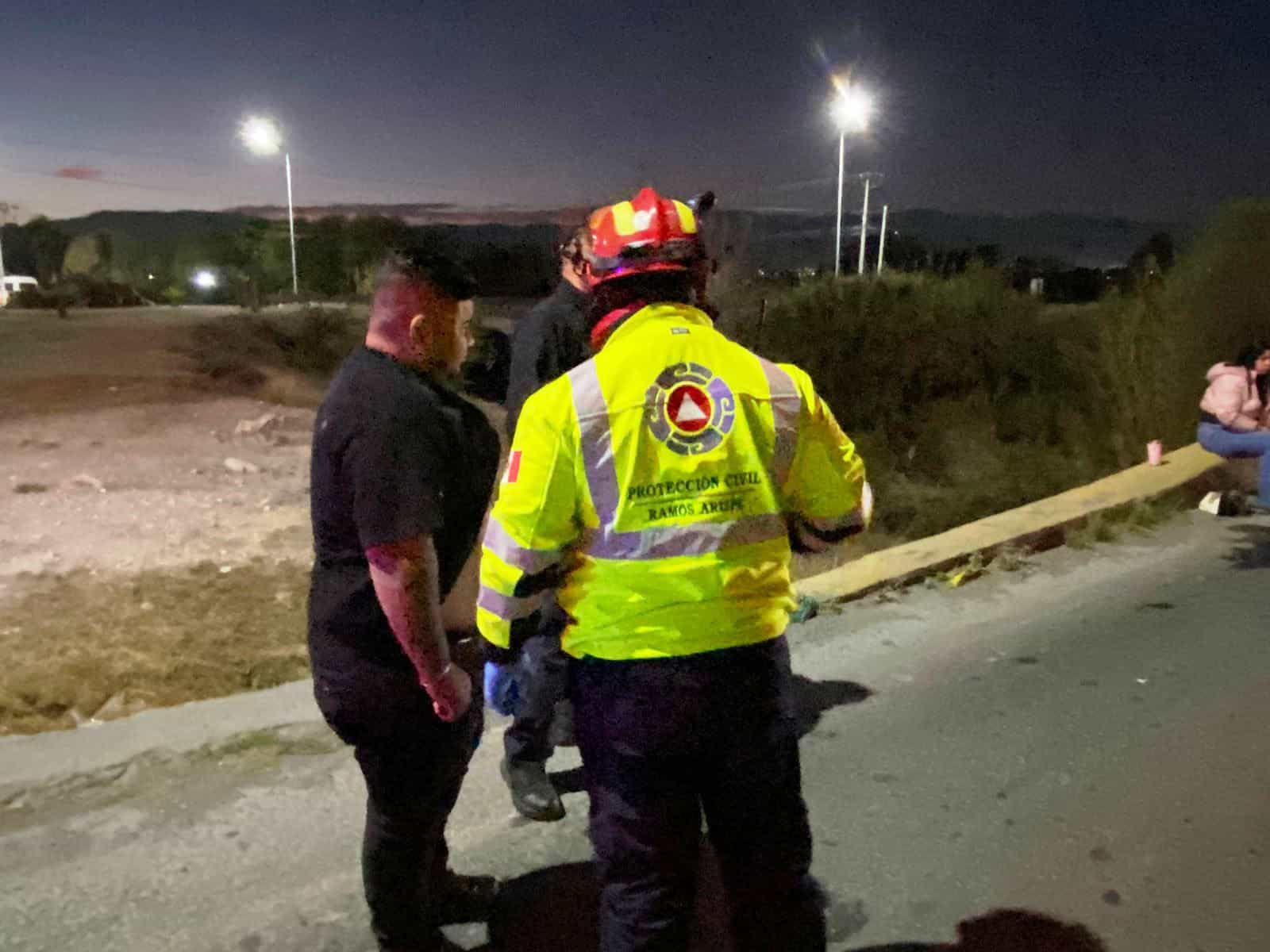 Conductor ebrio provoca vuelco de camioneta en Ramos Arizpe