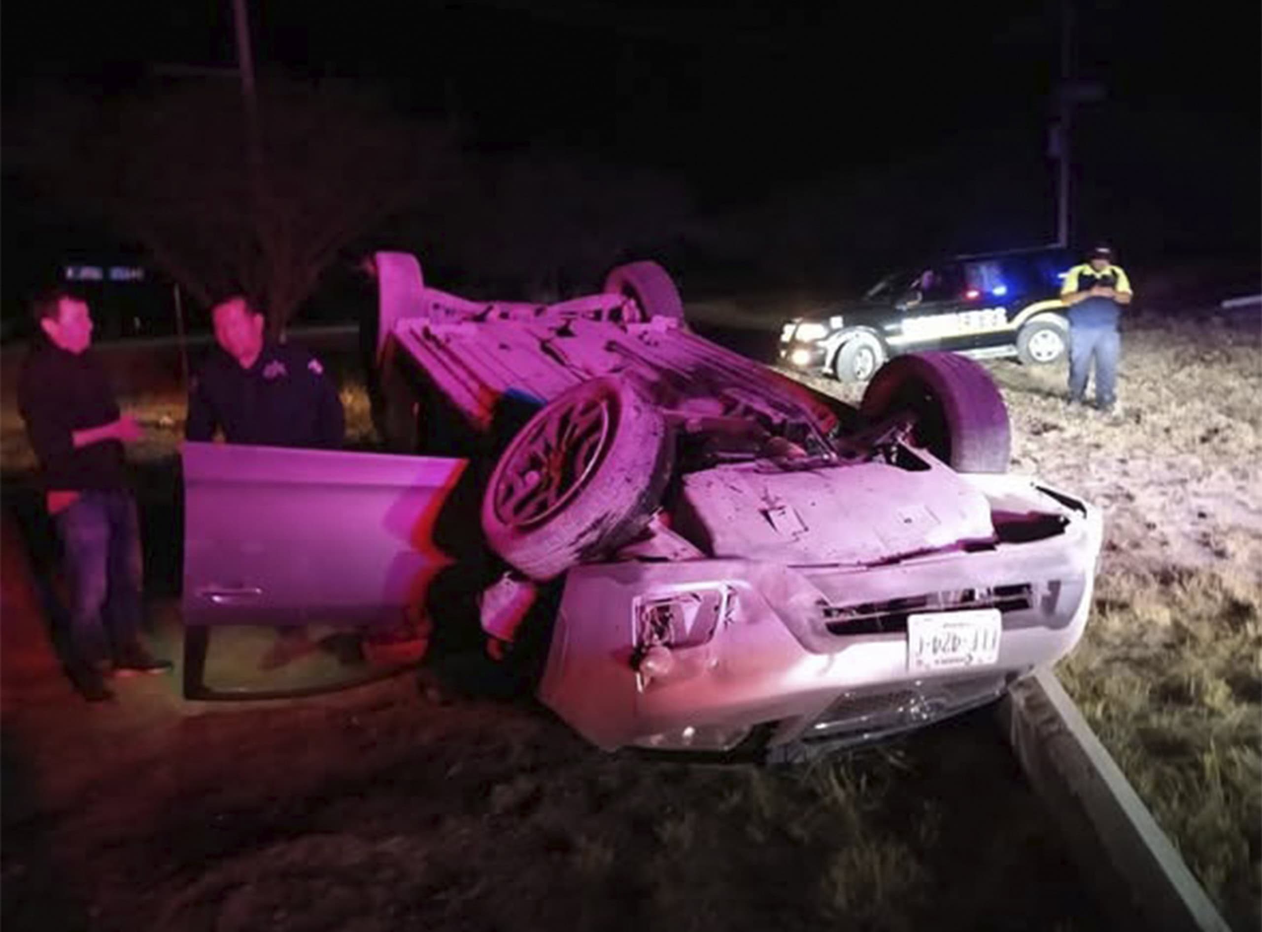 Aparatosa volcadura en el bulevar Ram&oacute;n Cerda deja veh&iacute;culo con p&eacute;rdida total