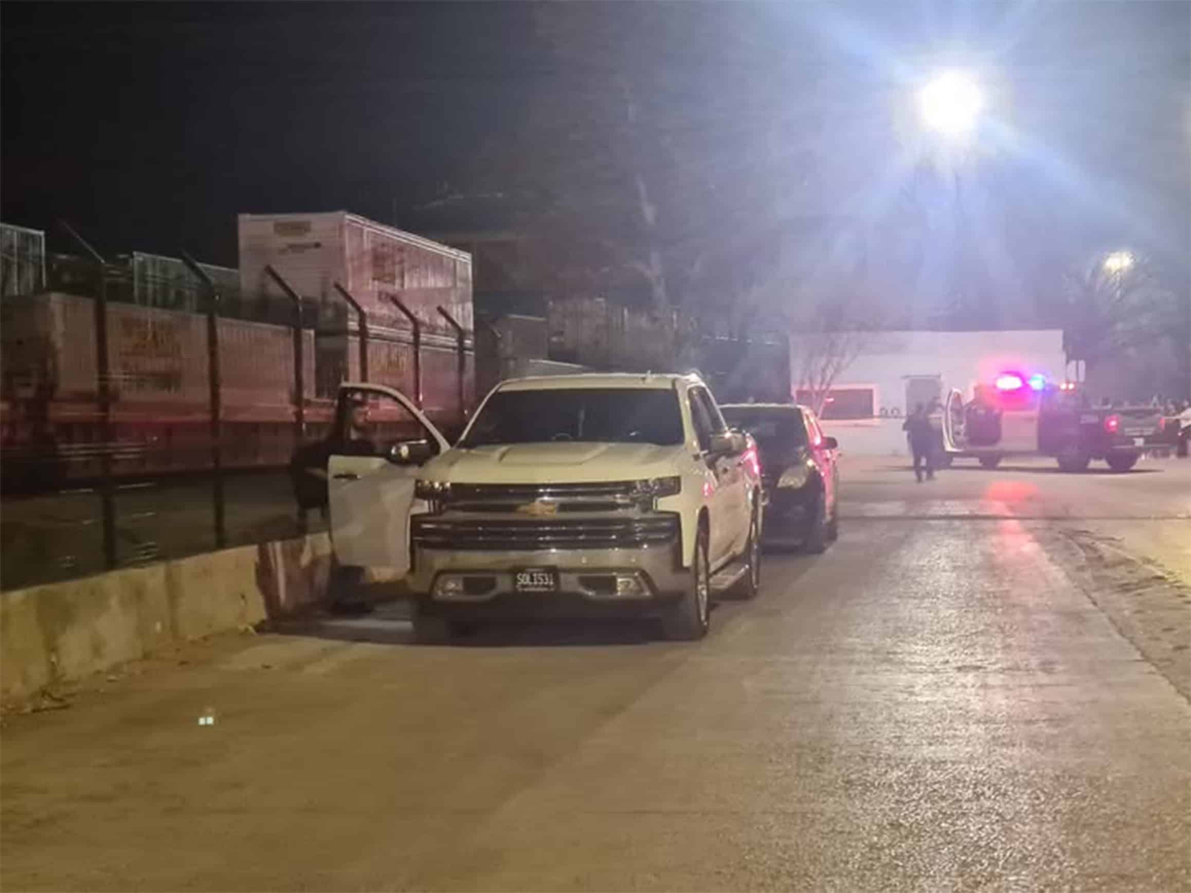 Fiscal&iacute;a descarta delito en muerte de hombre hallado en camioneta en Piedras Negras