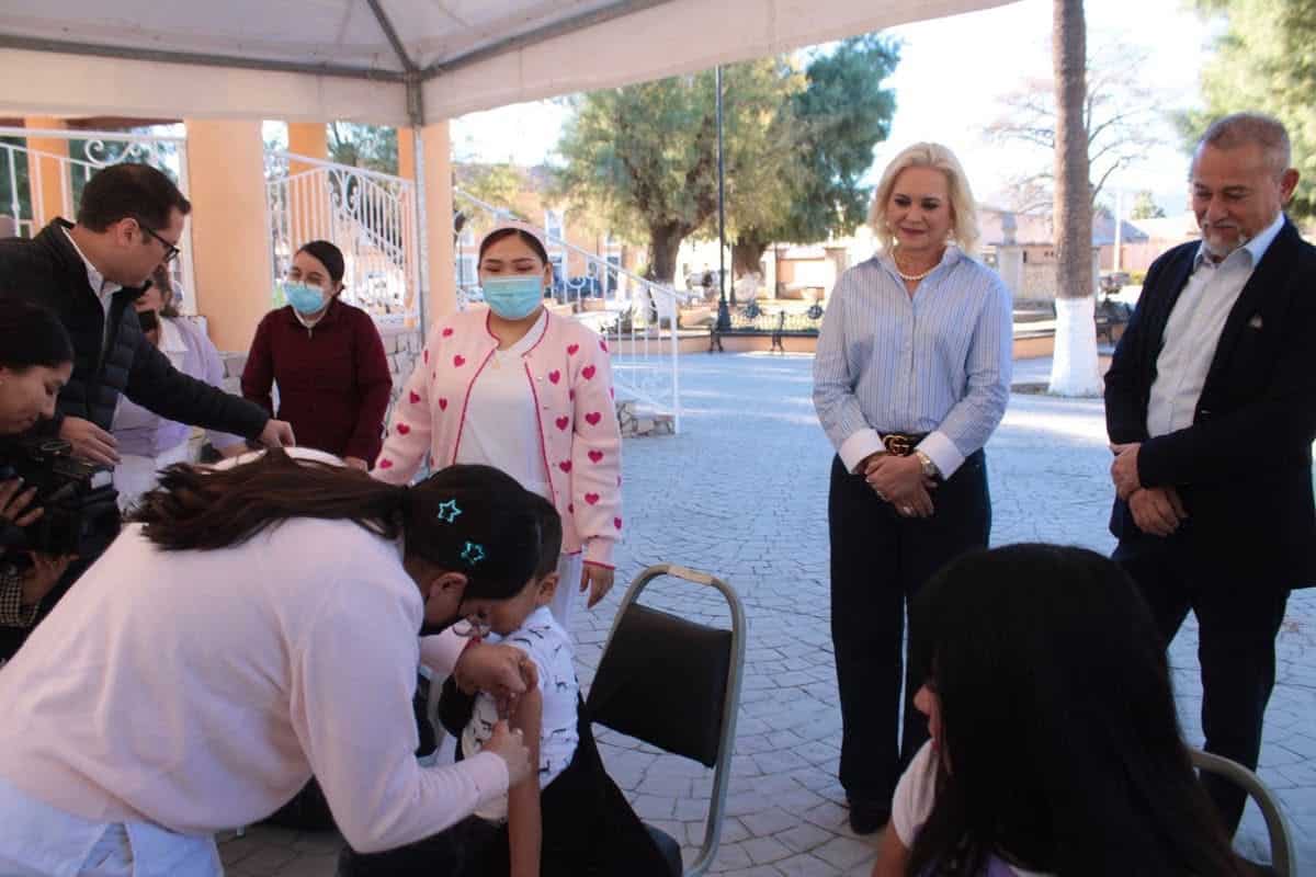 Vacunaci&oacute;n contra sarampi&oacute;n en M&uacute;zquiz: acciones del Sector Salud